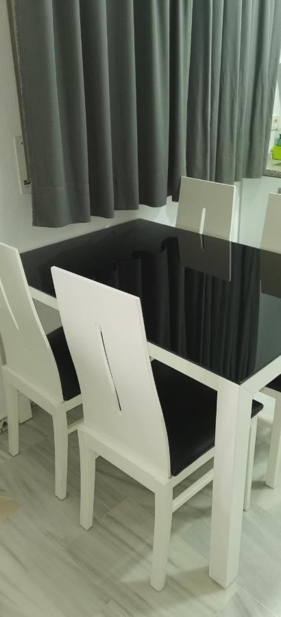 דירות צ'יקלנה דה לה פרונטרה La Barrosa-Novo Sancti Petri, Wifi, Aire Acondicionado, Parking מראה חיצוני תמונה