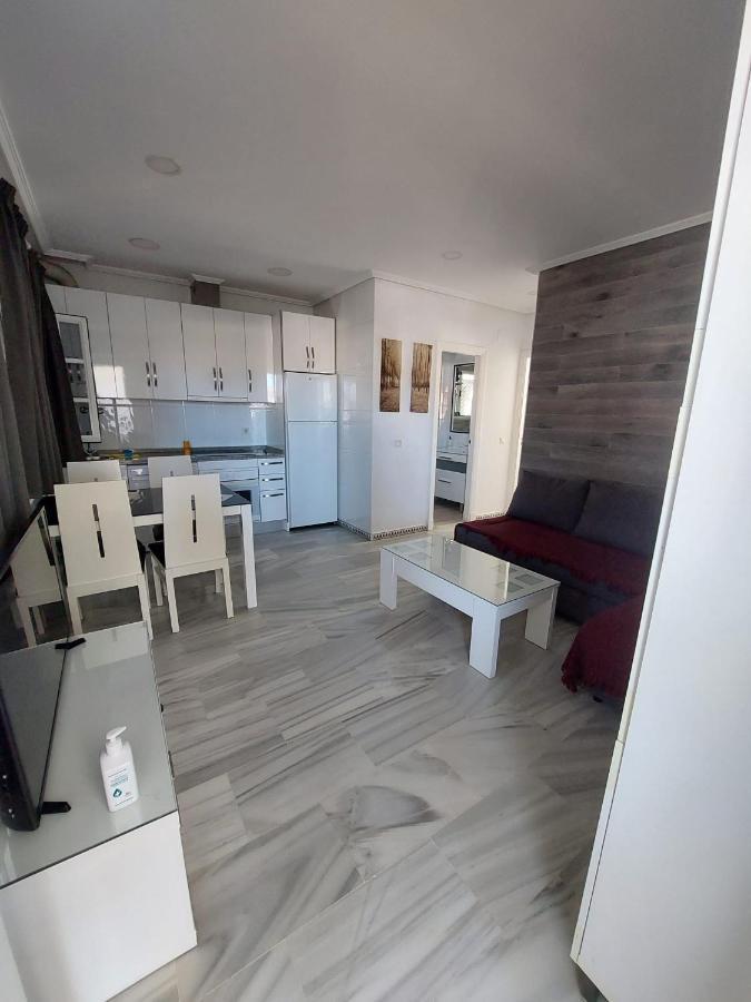 דירות צ'יקלנה דה לה פרונטרה La Barrosa-Novo Sancti Petri, Wifi, Aire Acondicionado, Parking מראה חיצוני תמונה