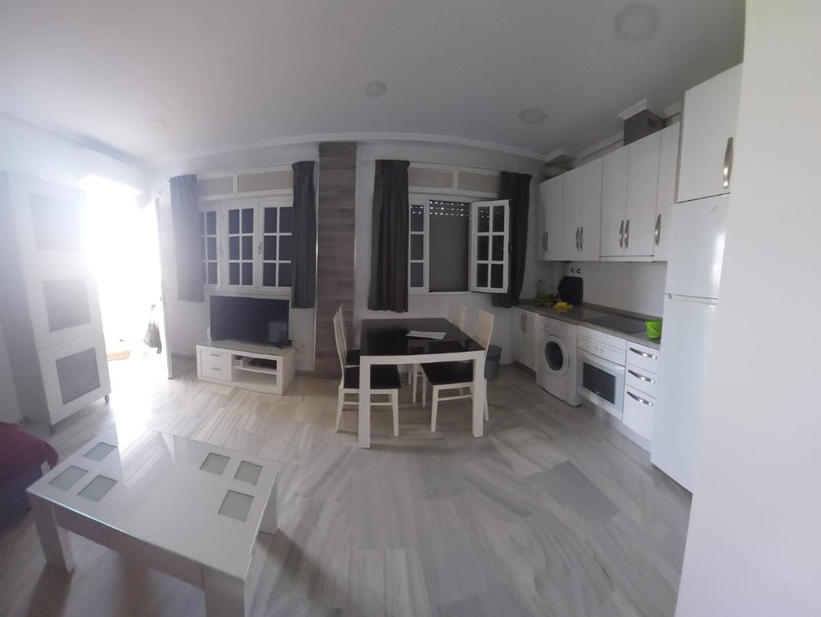 דירות צ'יקלנה דה לה פרונטרה La Barrosa-Novo Sancti Petri, Wifi, Aire Acondicionado, Parking מראה חיצוני תמונה